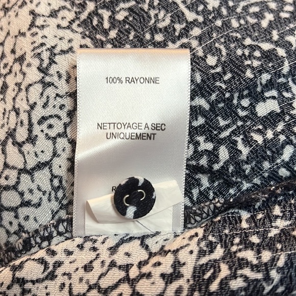 FoxCroft Blouse Blue/White Long Sleeve Size  10 - Picture 6 of 7